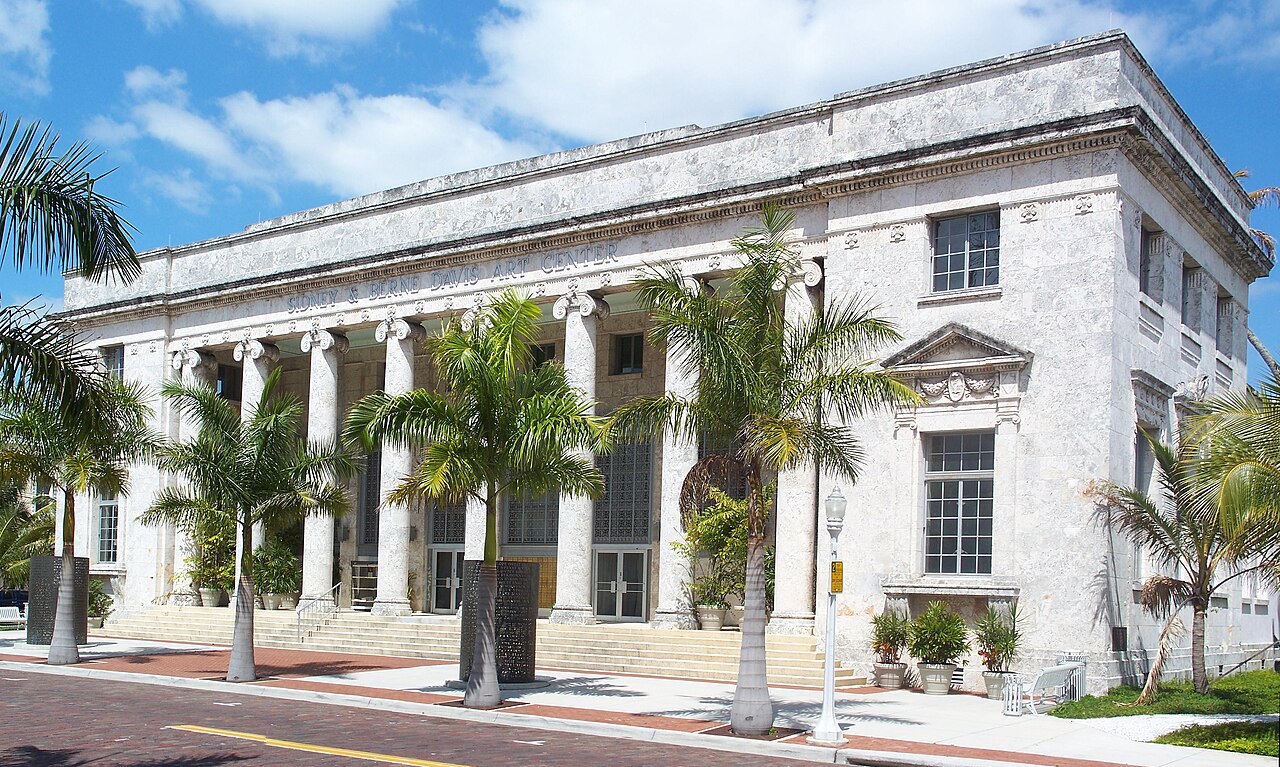 Historic courthouse in downtown Fort Myers, Florida